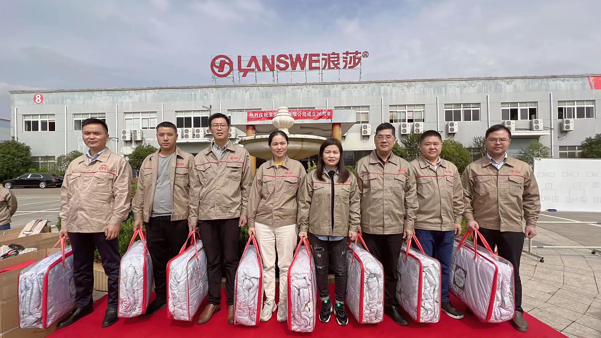 1388255103.jpg 1388255103.jpg